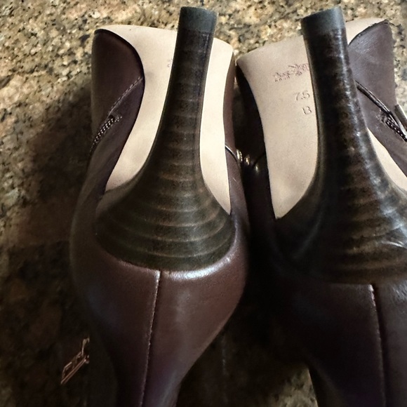 Coach Hickory Booties 7.5W - Picture 4 of 4